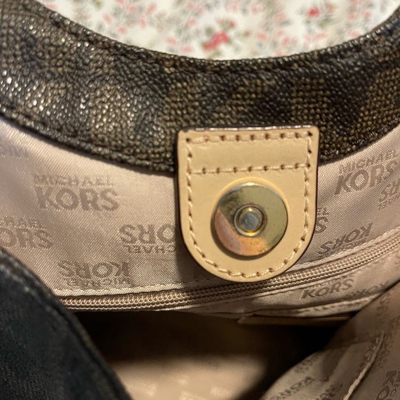 Michael Kors Purse - Picture 4 of 5